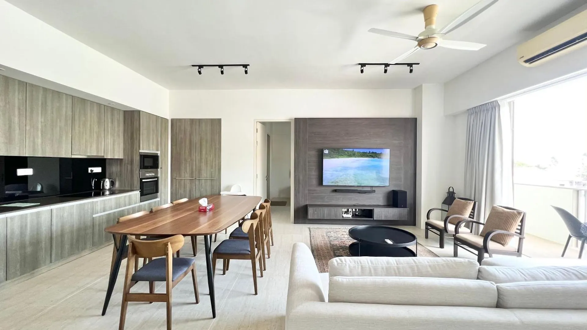 By The Sea, Penang Apartment Batu Ferringhi 0*,