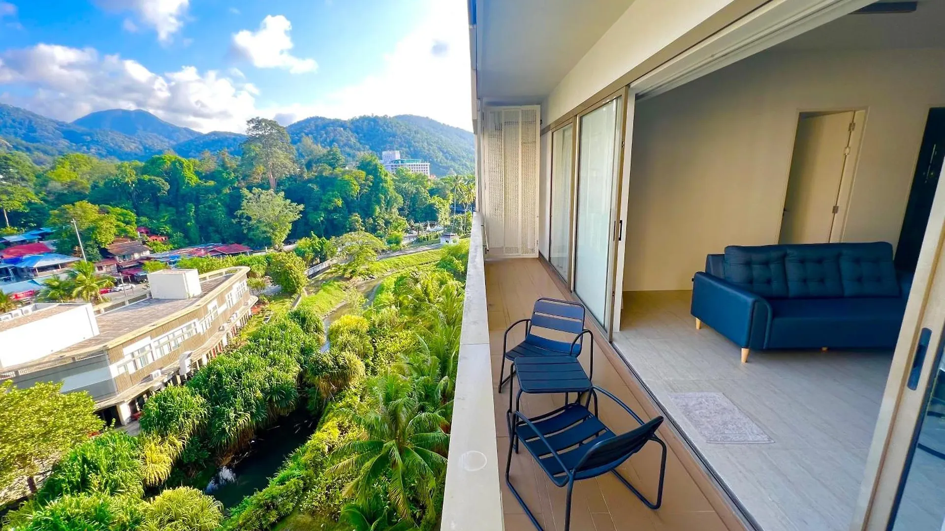 By The Sea, Penang Apartment Batu Ferringhi Malaysia