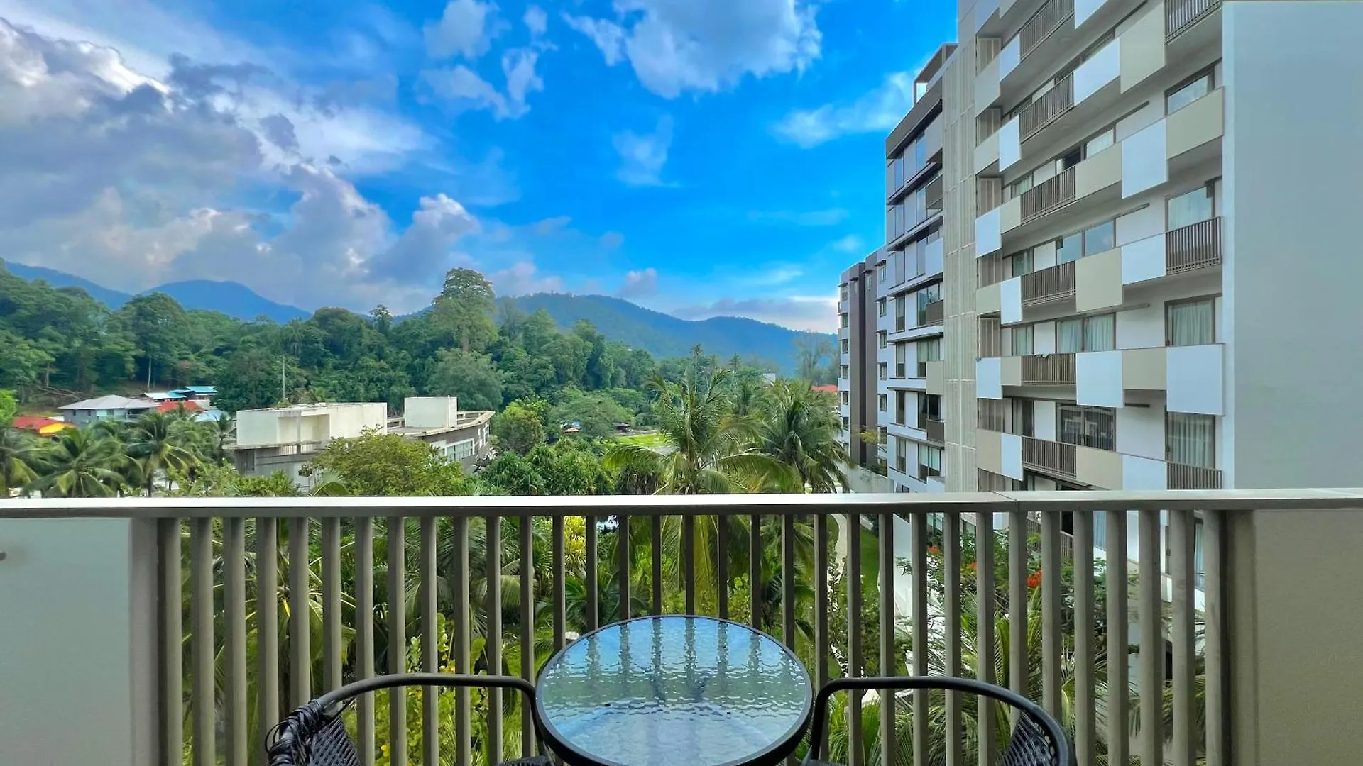 By The Sea, Penang Apartment Batu Ferringhi 0*,  Malaysia