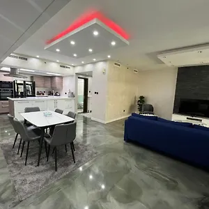  شقة Beautiful And Cozy 2 Bedroom In The Heart Of Downtown الإمارات العربية المتحدة