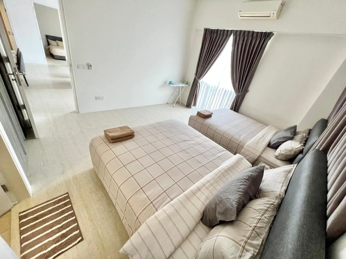By The Sea, Penang Apartment Batu Ferringhi Malaysia